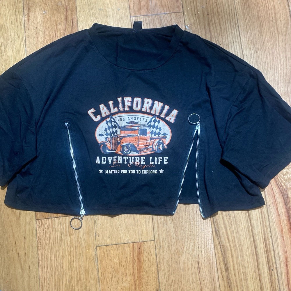 SHEIN Black California Adventure Crop Top